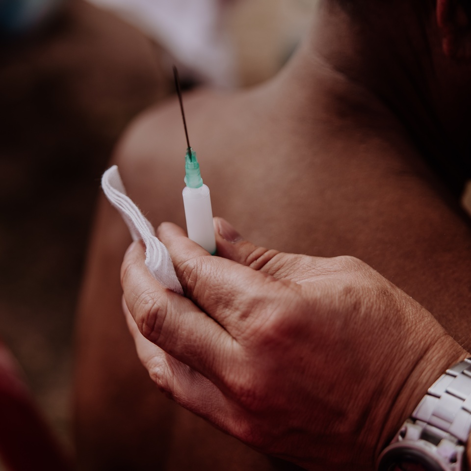 shoulder joint injection